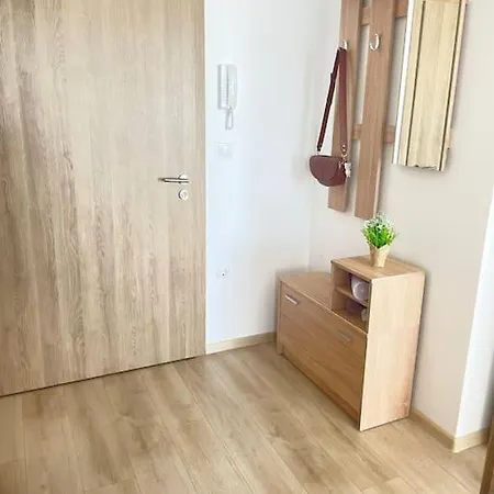 Sea View 2 Free Parking Апартаменти Варна